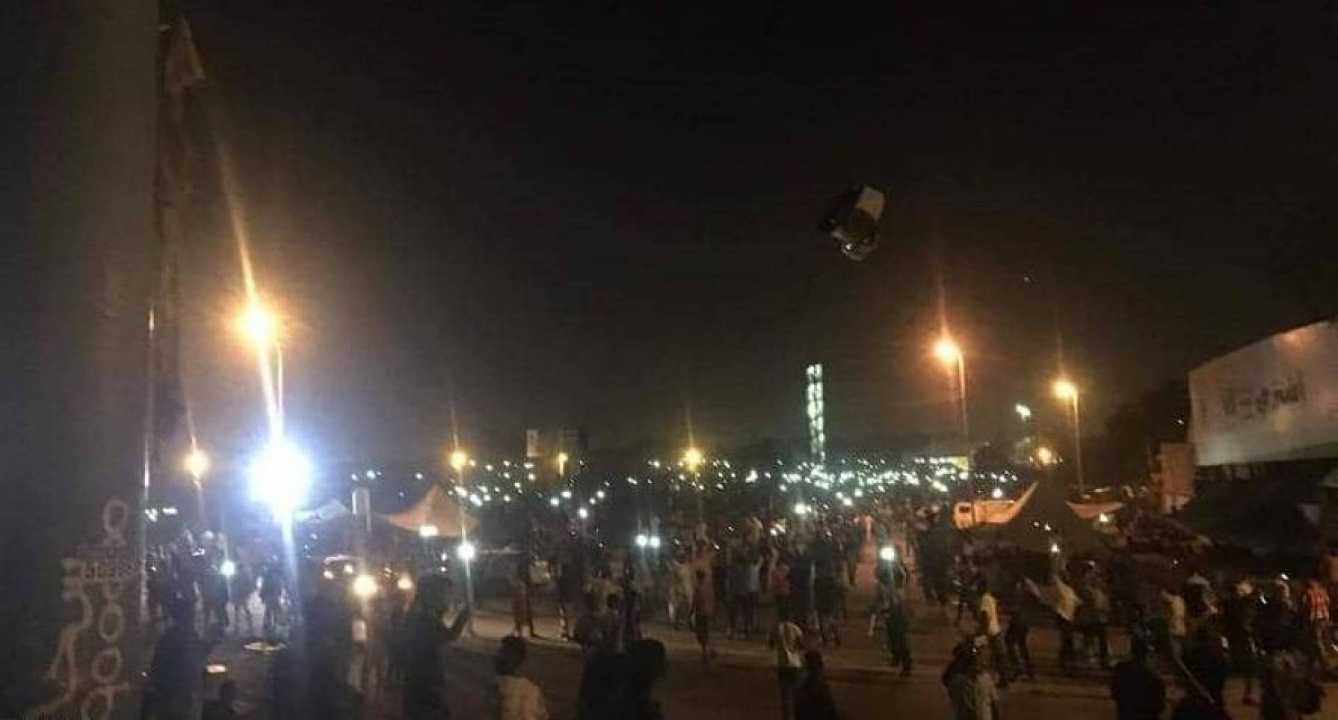 ناشطون عراقيون: تسجيل حالتي طعن بالسكين في ساحة التحرير وسط بغداد ناشطون عراقيون: تسجيل حالتي طعن بالسكين في ساحة التحرير وسط بغداد