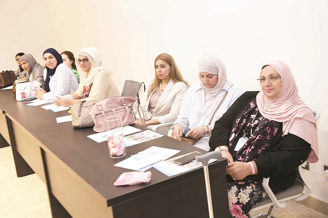متابعة من الحاضرات متابعة من الحاضرات