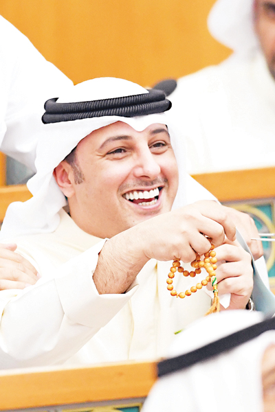 الفضل.. مسبحتي غير ترى الفضل.. مسبحتي غير ترى